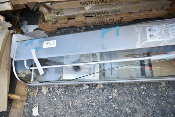 BRAND NEW SCRATCH AND DENT! Hoshizaki HNC-150BA-R-SLH Stainless Steel Curved Glass Refrigerated Sushi Display Case 59" - Right Side Compressor. See Pictures For Broken Glass. 115 Volts, 1 Phase. Tested and Working! - Image 4 of 6