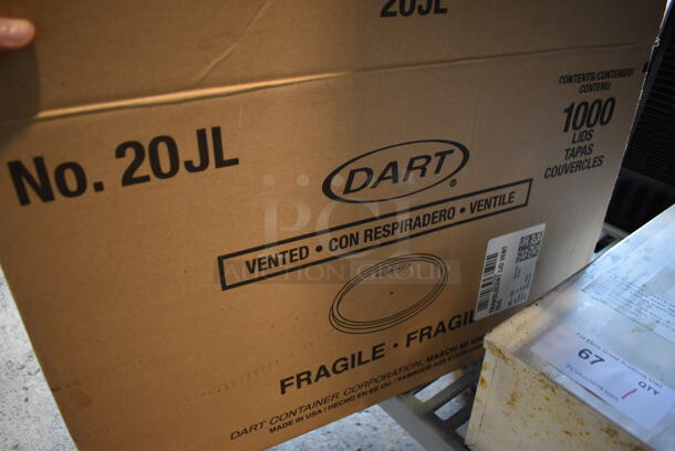 Box of BRAND NEW Dart Vented Round Plastic Lids - Image 3 of 3