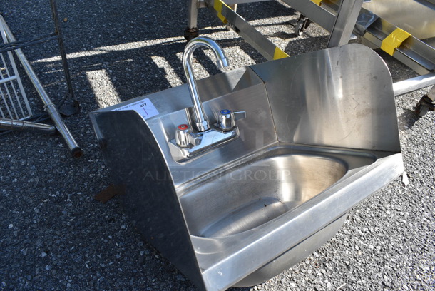 Stainless Steel Commercial Single Bay Sink w/ Faucet, Handles and Side Splash Guards. 16x15x17 - Image 2 of 5