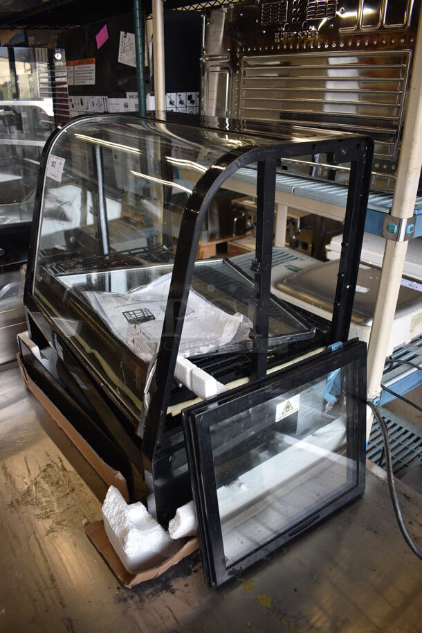 BRAND NEW SCRATCH AND DENT! KoolMore CDC-3C-BK Metal Commercial Countertop Refrigerated Display Case Merchandiser. 110-120 Volts, 1 Phase. 28x18x27. Tested and Powers On But Parts Do Not Move - Image 2 of 7