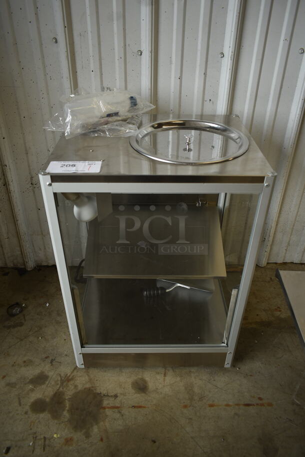 BRAND NEW SCRATCH AND DENT! Carnival King NCM560R 10-15 lb. Nacho Chip, Popcorn, Peanut Warmer / Merchandiser with Forced Air. 120 Volts, 1 Phase. Tested and Working! - Image 2 of 7