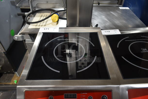 BRAND NEW SCRATCH AND DENT! 2023 Avantco 177IC3500-20 Stainless Steel Commercial Countertop Electric Powered Single Burner Induction Range. 208-240 Volts, 1 Phase.  - Image 3 of 5