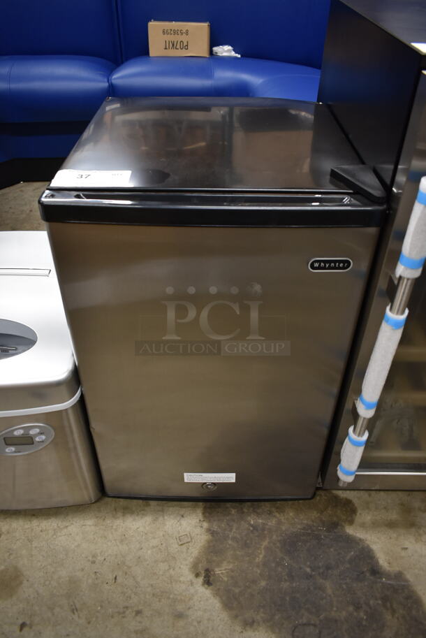 BRAND NEW SCRATCH AND DENT! Whynter CUF-210SS Energy Star Stainless Steel Upright Freezer with Lock. 115 Volts, 1 Phase. Tested and Working!