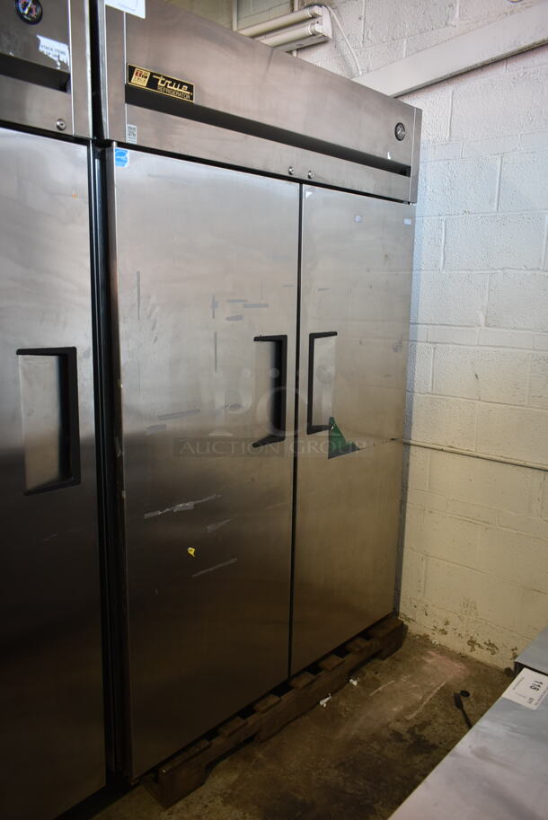2014 True TG2R-2S ENERGY STAR Stainless Steel Commercial 2 Door Reach In Cooler w/ Poly Coated Racks. 115 Volts, 1 Phase. Tested and Working! - Image 1 of 6