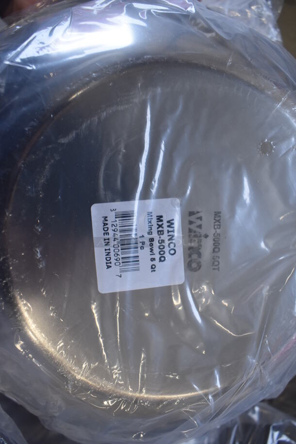 12 BRAND NEW! Winco Stainless Steel Bowls. Includes 10.5x10.5x3.5, 13.5x13..5x4, 11.5x11.5x4. 12 Times Your Bid! - Image 4 of 5