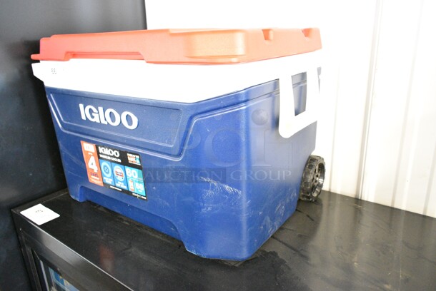 Igloo Wheeled 60 Quart Cooler.  - Image 2 of 6
