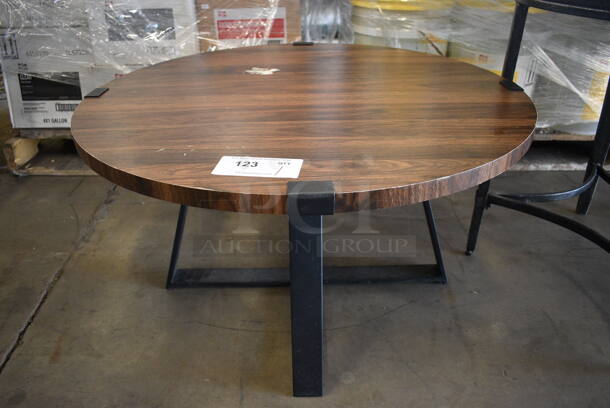 Wooden Round Tabletop on Black Metal Frame. 30.5x30.5x17 - Image 1 of 3