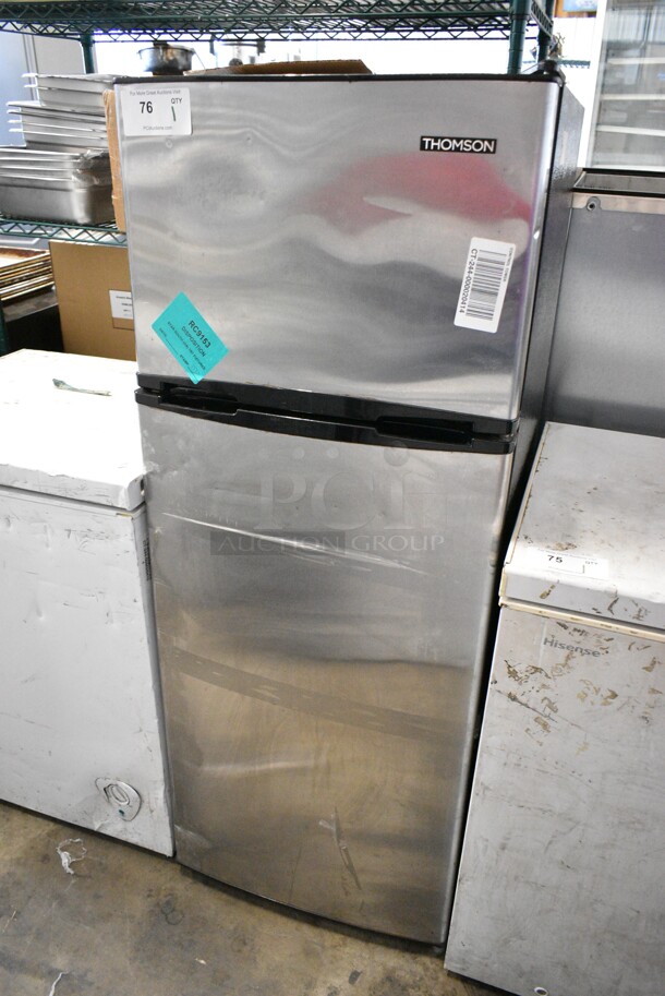Thomson TFR725 Metal Cooler w/ Freezer. 115 Volts, 1 Phase. Tested and Powers On But Does Not Get Cold - Image 3 of 8
