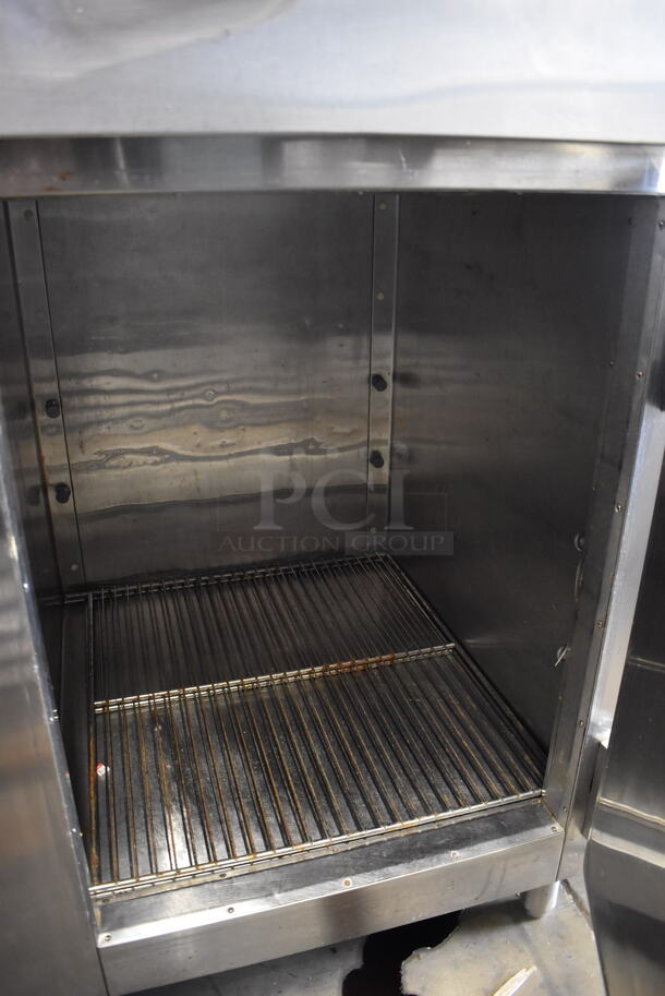 Traulsen RHT132WUT-HHS Stainless Steel Commercial 2 Half Size Door Reach In Cooler. 115 Volts, 1 Phase. 30x35x83. Tested and Does Not Power On - Image 6 of 6