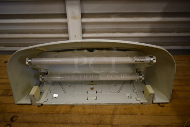 Ecolab Electric Bug Zapper. Tested and Working! - Image 3 of 5