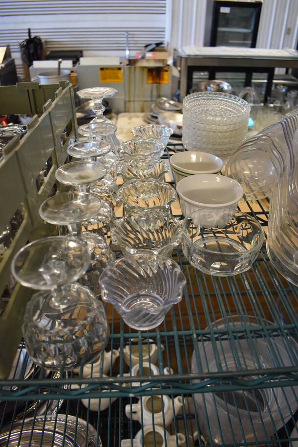 ALL ONE MONEY! Tier Lot of Various Items Including Poly Ladles and Glassware - Image 6 of 10
