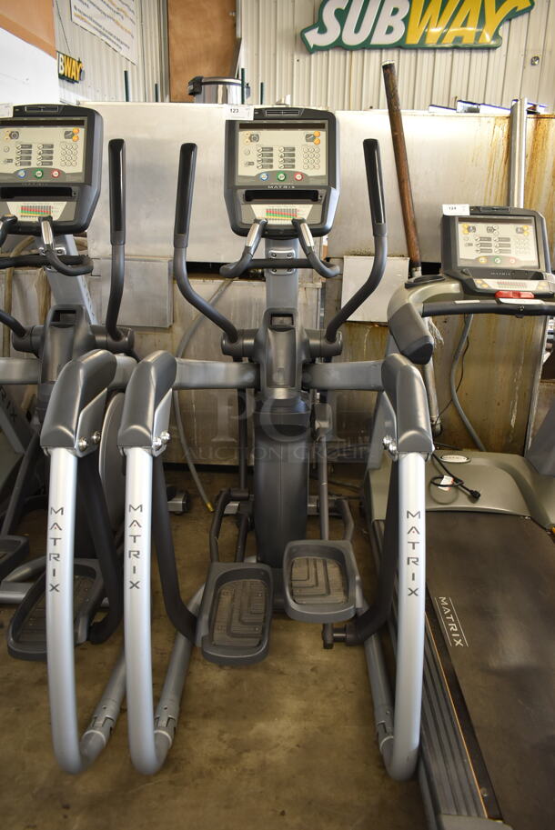 Matrix Commercial Floor Style Stepper Machine. Does Not Come w/ Power Cord. Tested and Working! - Image 2 of 5