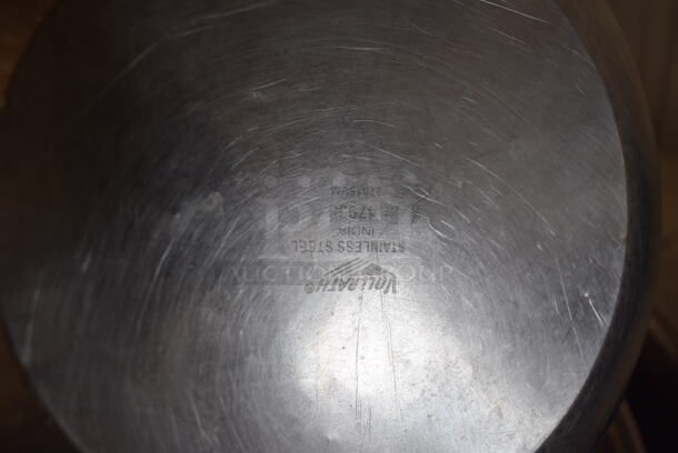 17 Various Metal Bowls. Includes 16.5x16.5x6, 13.5x13.5x5, 11.5x1.5x4.5. 17 Times Your Bid! - Image 5 of 5