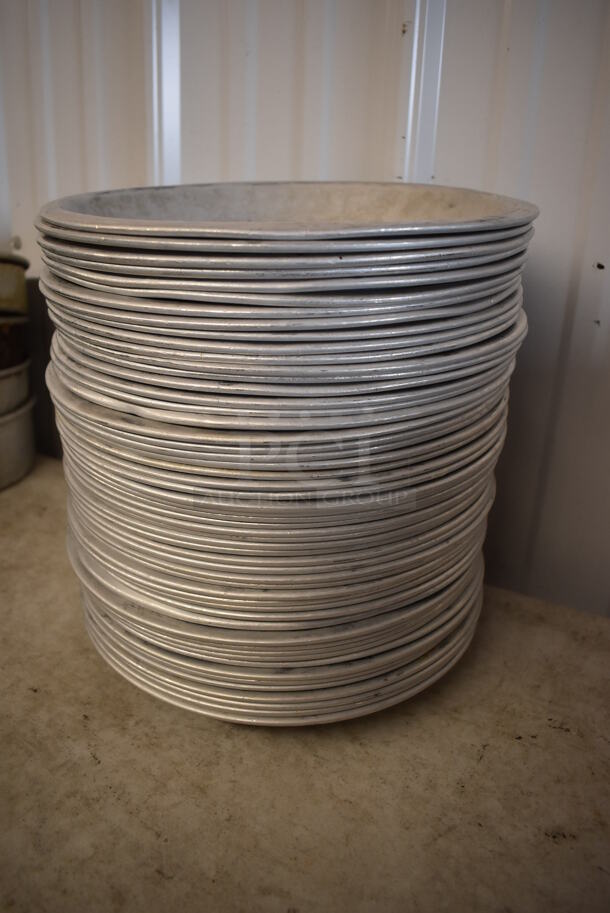 ALL ONE MONEY! Lot of 53 Metal Round Pans. 11x11x1.5 - Image 4 of 5
