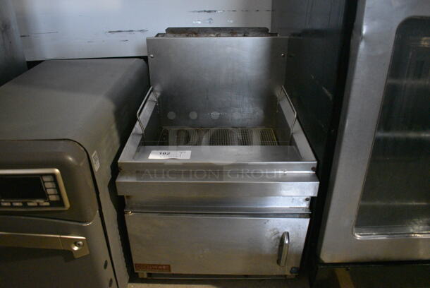 Cecilware Model GF-20 Stainless Steel Commercial Countertop Natural Gas Powered Deep Fat Fryer. 45,000 BTU. 18x22x26 - Image 2 of 7