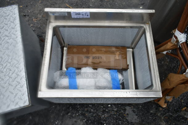 BRAND NEW SCRATCH AND DENT! Steelton 522UIB1824 1 8" x 24" Underbar Ice Bin with Bottle Holders - 77 lb. - Image 4 of 8