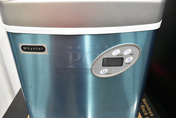 BRAND NEW SCRATCH AND DENT! Whynter IMC-490SS Portable 49lb Freestanding Stainless Steel Ice Maker. 115 Volts, 1 Phase. Tested and Working! - Image 4 of 9