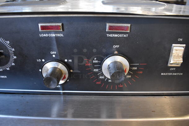 Vulcan ThermAire ET8 Stainless Steel Commercial Electric Powered Full Size Convection Oven w/ View Through Doors, Metal Oven Racks and Thermostatic Controls. 208 Volts, 3 Phase. 36x30x35 - Image 7 of 7