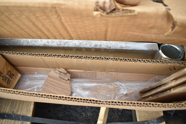 BRAND NEW SCRATCH AND DENT! Metal Under Shelf and Legs - Image 3 of 3