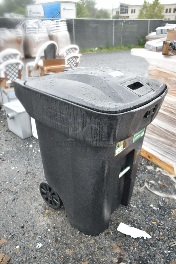 BRAND NEW SCRATCH AND DENT! Toter Poly 96 Gallon Trash Can. - Image 3 of 9