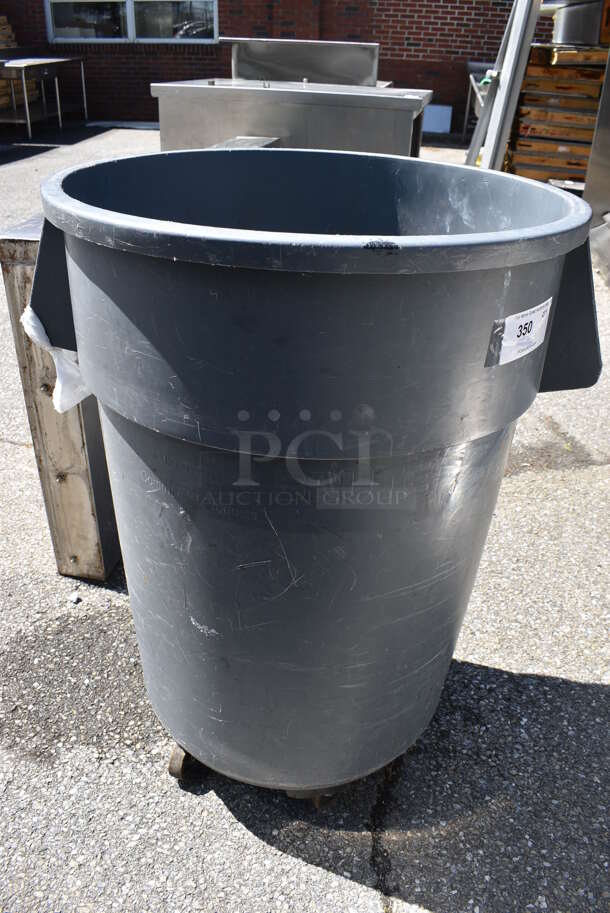 Rubbermaid Brute Gray Poly Trash Can on Trash Can Dolly. 28x24.5x36.5