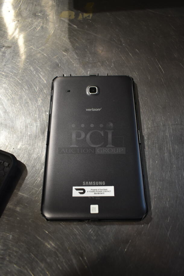 Samsung Tablet.  - Image 3 of 4