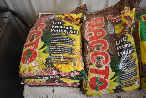 ALL ONE MONEY! Lot of 6 Various Bags; 4 Bacto Premium Potting Soil, MiraGro Potting Soil and Vigoro Soil - Image 2 of 3