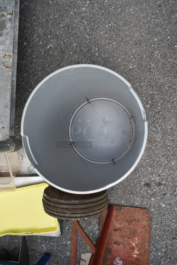 Gray Poly Trash Can. - Image 3 of 4