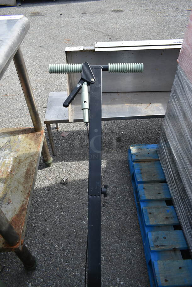 EZ Broadcast Spreader - Image 4 of 5