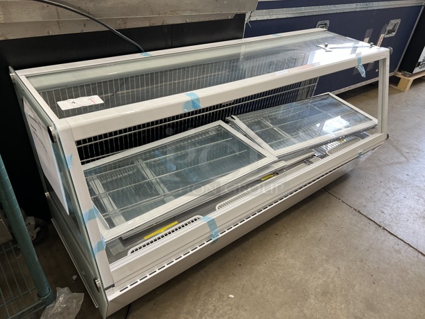BRAND NEW SCRATCH AND DENT! Avantco Metal Commercial Countertop Refrigerated Display Case Merchandiser. Right Panel Is Missing. 60x24x24. Tested and Working! - Image 5 of 7