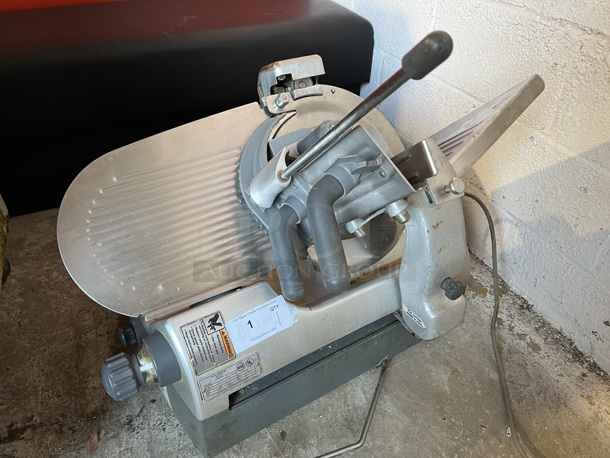 Hobart Model 2912 Stainless Steel Commercial Countertop Meat Slicer w/ Blade Sharpener. 115 Volts, 1 Phase. 27x23x28. Tested and Working! - Image 2 of 8