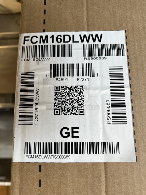 BRAND NEW SCRATCH AND DENT! GE FCM16DLWW White Metal Chest Freezer. Tested and Working! - Image 5 of 5