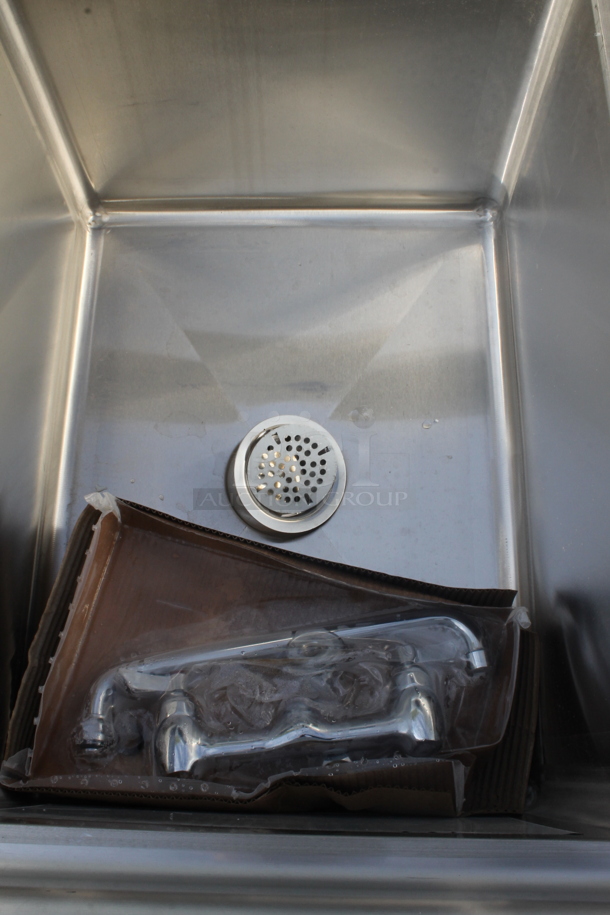 BRAND NEW SCRATCH AND DENT! Regency 600S31824 Stainless Steel Commercial 3 Bay Sink.  - Image 4 of 5