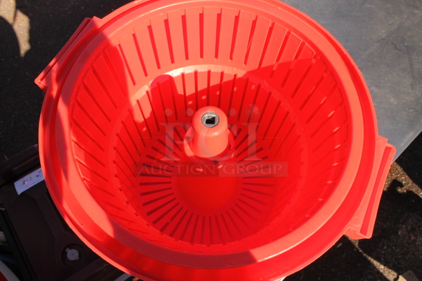 Chef Master Red Poly Lettuce Spinner Salad Spinner.  - Image 4 of 4