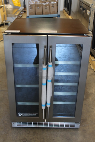 BRAND NEW SCRATCH AND DENT! Danby Silhouette Series DBC047D3BSSPR
24 Inch Built-In French-Door Beverage Center with 61 Beverage Can Capacity, 21 Wine Bottle Capacity. 115 Volts, 1 Phase. Tested and Working!
