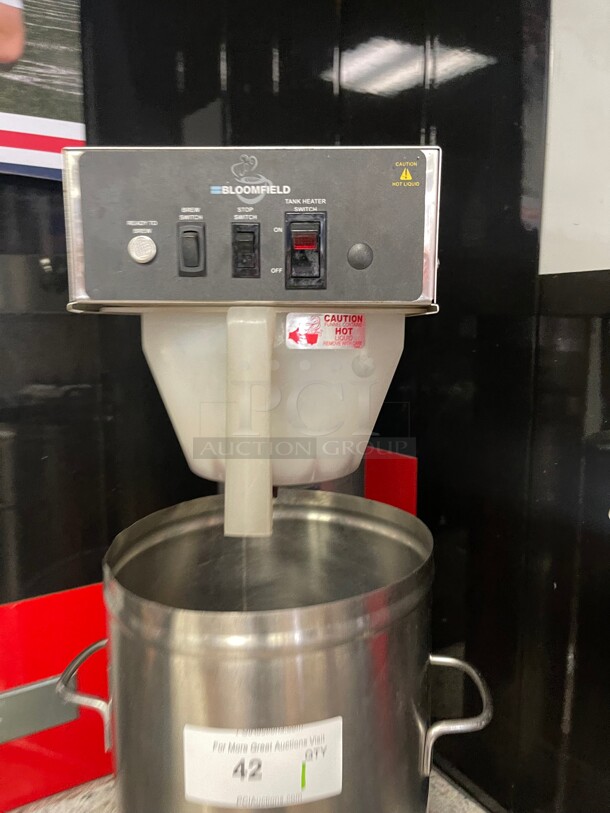 Working! Bloomfield 8740-35G 3 and 5 Gallon Iced Tea Brewer 120 Volt NSF Tested and Working!  - Image 4 of 7