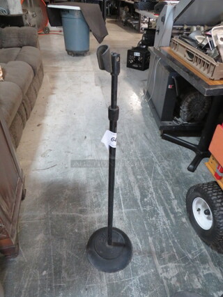 One Microphone Stand.
