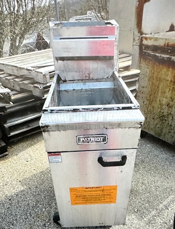 One Natural Gas Patriot Deep Fryer On Casters. Model# FM-90/NG. 15.5X30X45