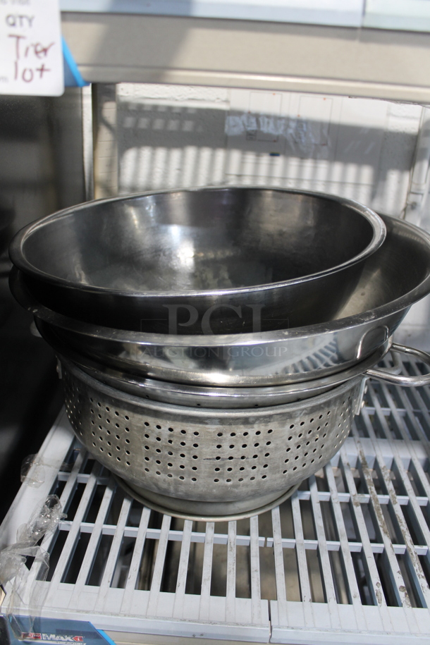 ALL ONE MONEY! Two Tier Lot of Various Items Including Metal Stock Pot and Colanders - Image 5 of 7