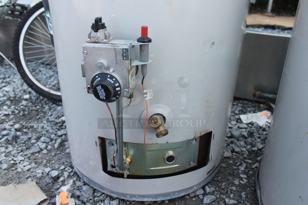 Bradley White DS140S6FBN Metal Commercial Natural Gas Powered Water Heater. - Image 4 of 6