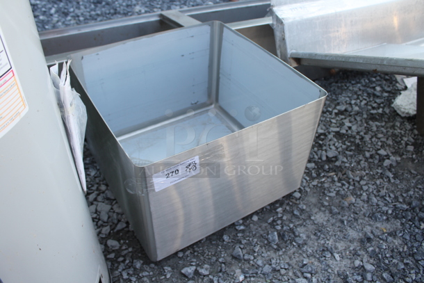 BRAND NEW SCRATCH AND DENT! Stainless Steel Single Bay Drop In Sink. - Image 3 of 3