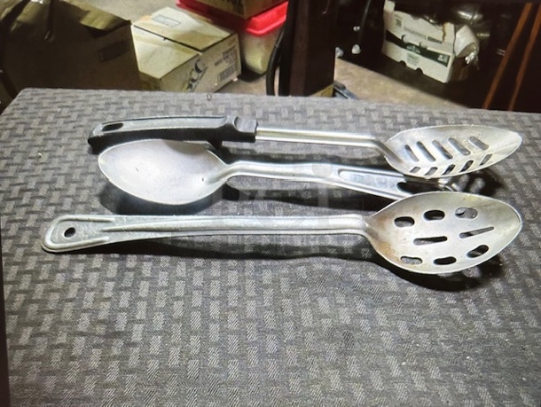 Assorted Spoon. 3XBID