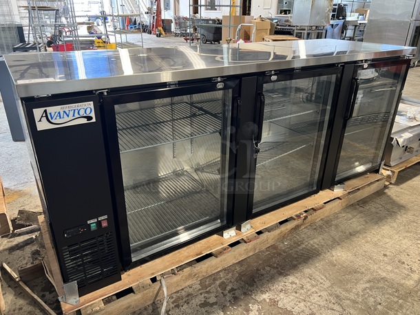BRAND NEW SCRATCH AND DENT! Avantco Model 178UBB4GHC Stainless Steel Commercial 3 Door Back Bar Undercounter Cooler Merchandiser. Comes w/ Keys! 115 Volts, 1 Phase. 90.5x28x36. Tested and Working!