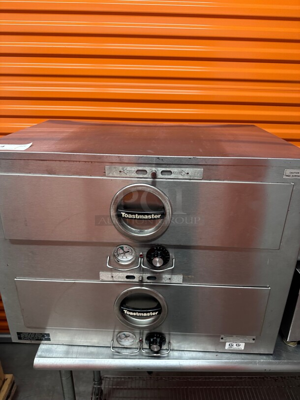 Working! Toastmaster 3B84029.19 inch W Freestanding Warming Drawer w/ (2) 21.5 inch Compartments, 120v NSF Tested and Working! - Image 4 of 11