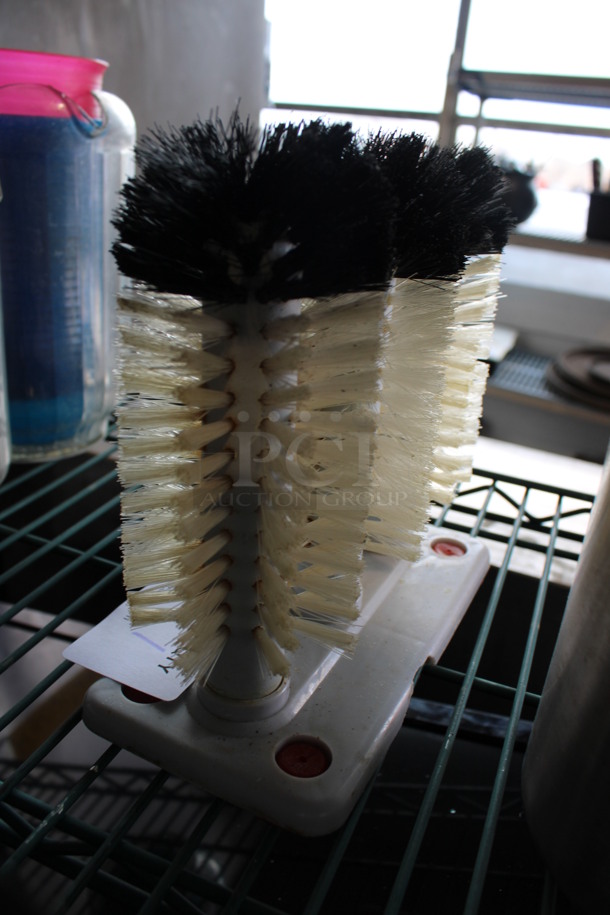 3 Head Manual Glass Washer. 7x4x7.5 - Image 2 of 3