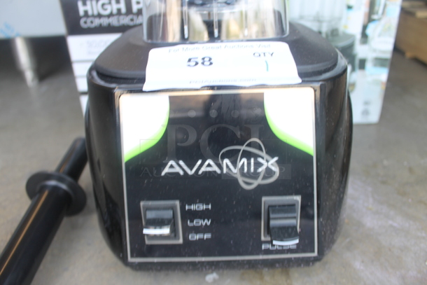 BRAND NEW IN BOX! AvaMix 928BX1000T Metal Commercial Countertop 3 1/2 hp Blender with Toggle Control and 48 oz. Container. 120 Volts, 1 Phase. Tested and Working! - Image 4 of 6
