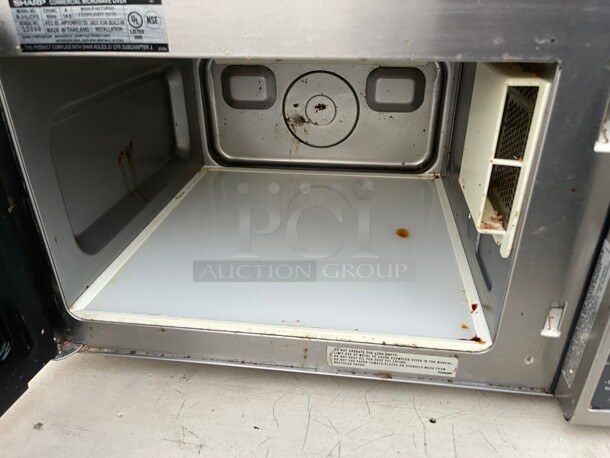 Working! Sharp R-21LCFS 1000w Commercial Heavy Duty Microwave w/ Dial Control, 120v NSF Tested and Working! - Image 8 of 10