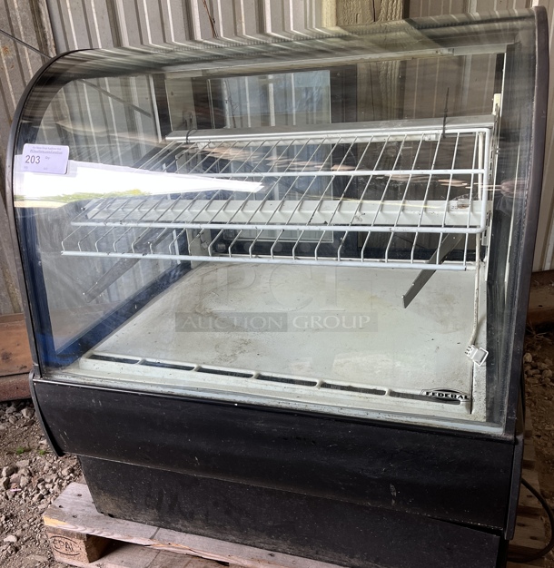 Federal Refrigerated Display Case, 120V, 1 Phase, Tested & Working! - Image 1 of 4
