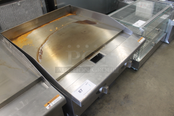 Cooking Performance Group CPG TGP-24 Stainless Steel Commercial Countertop Natural Gas Powered Charbroiler Grill. 60,000 BTU. - Image 2 of 5