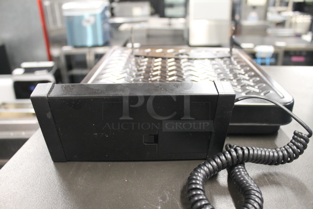BRAND NEW SCRATCH AND DENT! Avaweigh 334RS4100T Digital Treaded Receiving Scale With Remote Display And Box. Tested And Working! - Image 7 of 9
